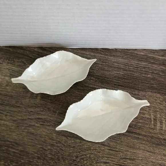 Vtg Limoges France Leaf Shaped Trinket Dishes - Picture 2 of 11